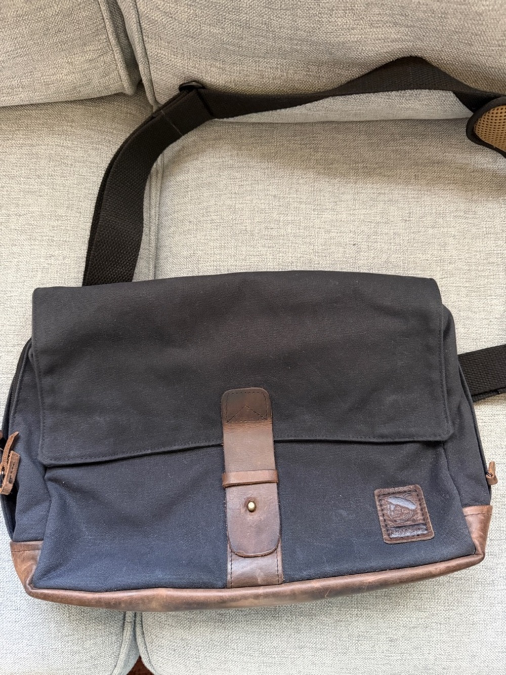 NutSac Satchel 13 messenger bag
